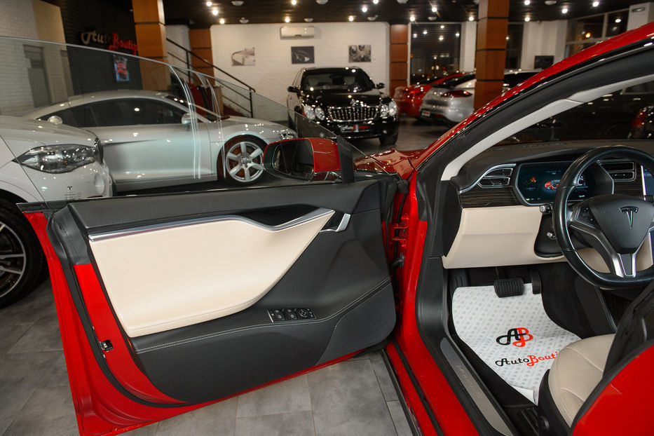Продам Tesla Model S 60d 2015 года в Одессе