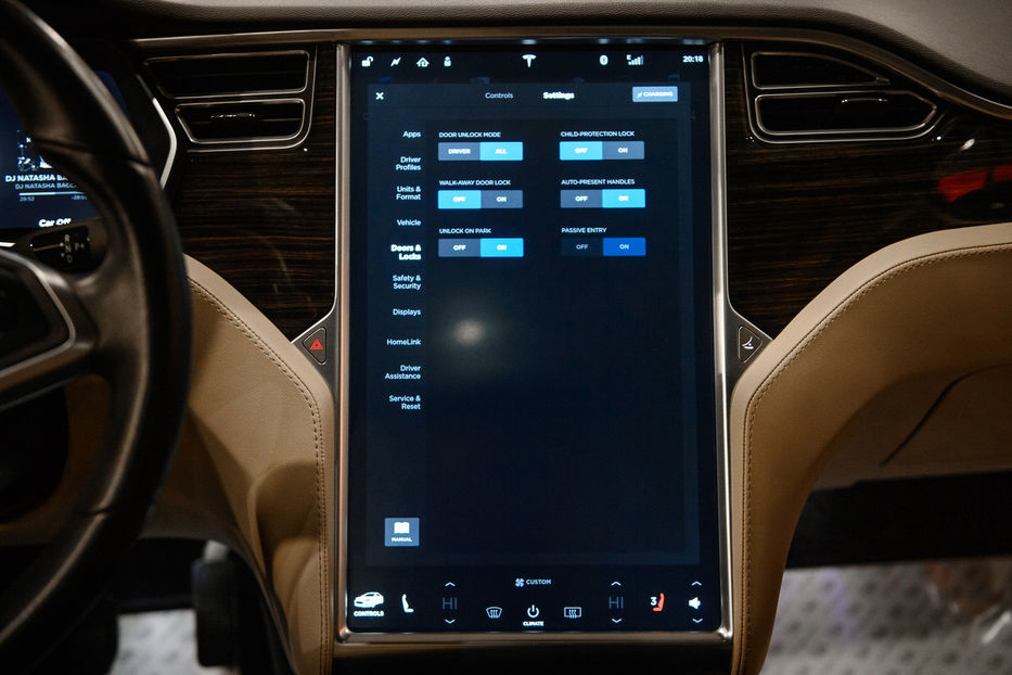 Продам Tesla Model S 60d 2015 года в Одессе