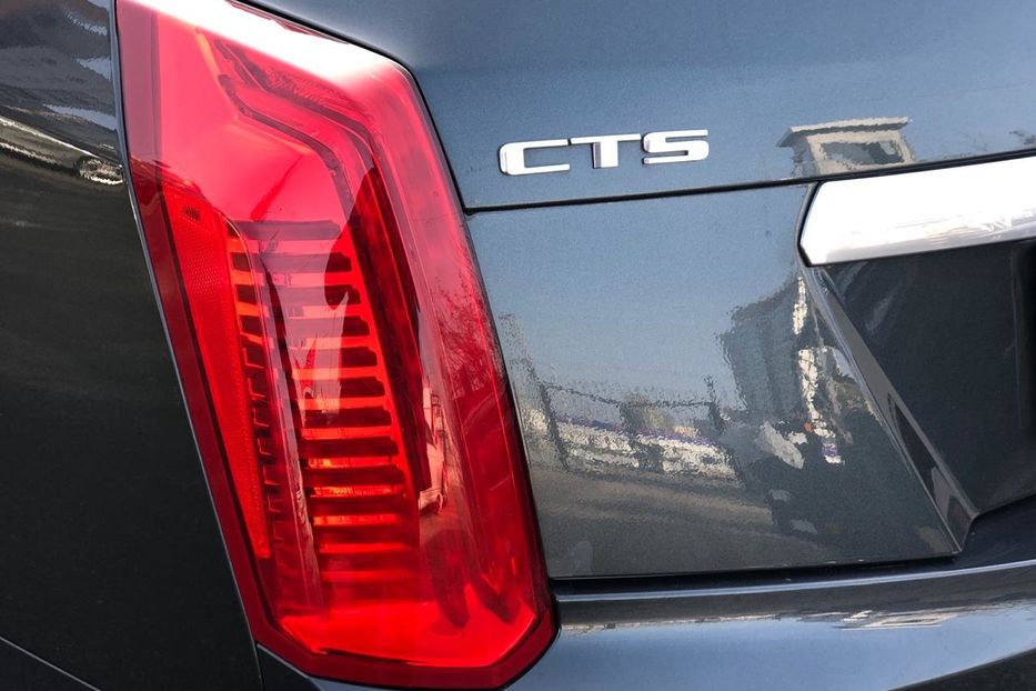 Продам Cadillac CTS 2.0T 2017 года в Киеве