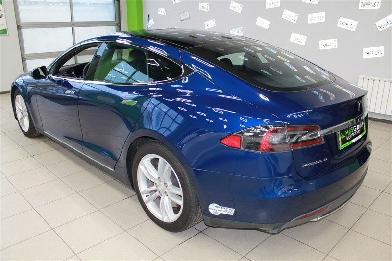 Продам Tesla Model S 70D 2016 года в Киеве