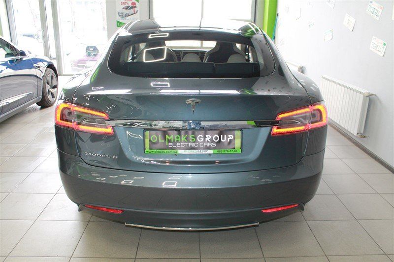 Продам Tesla Model S 85 + Пневмоподвеска 2012 года в Киеве