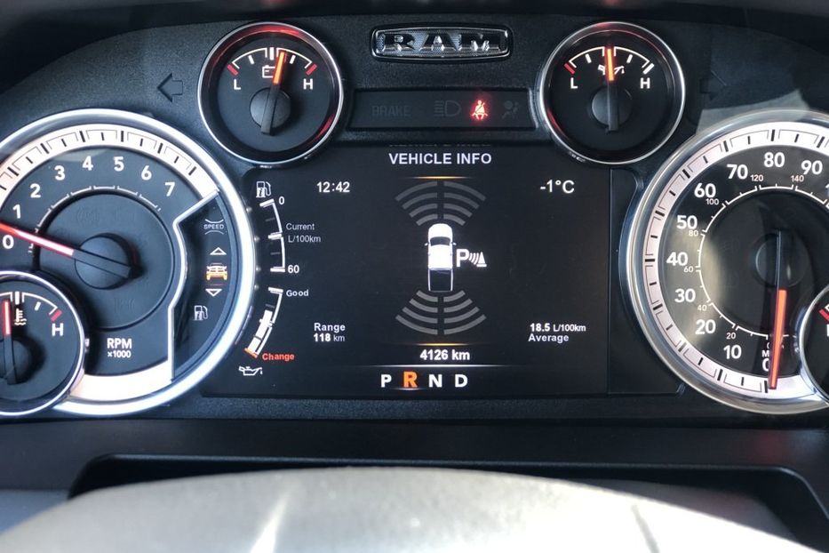 Продам Dodge RAM 1500 BIG HORN 5.7 HEMI 4х4 2018 года в Киеве