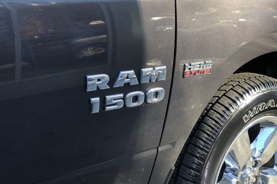 Продам Dodge RAM 1500 BIG HORN 5.7 HEMI 4х4 2018 года в Киеве