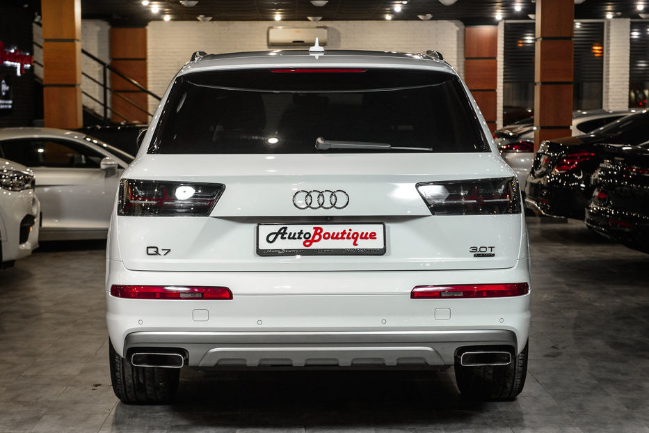 Продам Audi Q7 2017 года в Одессе