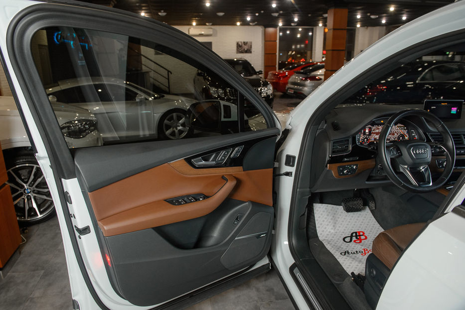 Продам Audi Q7 2017 года в Одессе