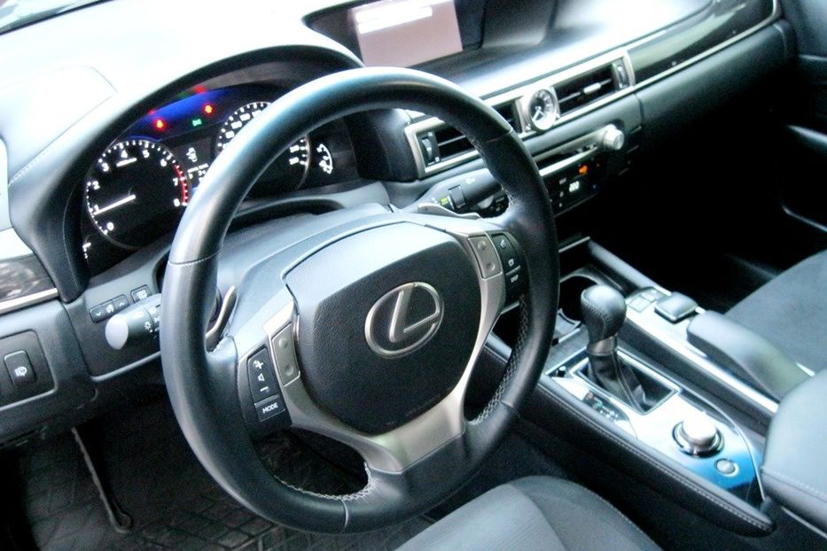 Продам Lexus GS 250 2013 года в Киеве