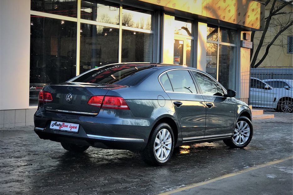 Продам Volkswagen Passat B7 1.8 TSI 2012 года в Одессе