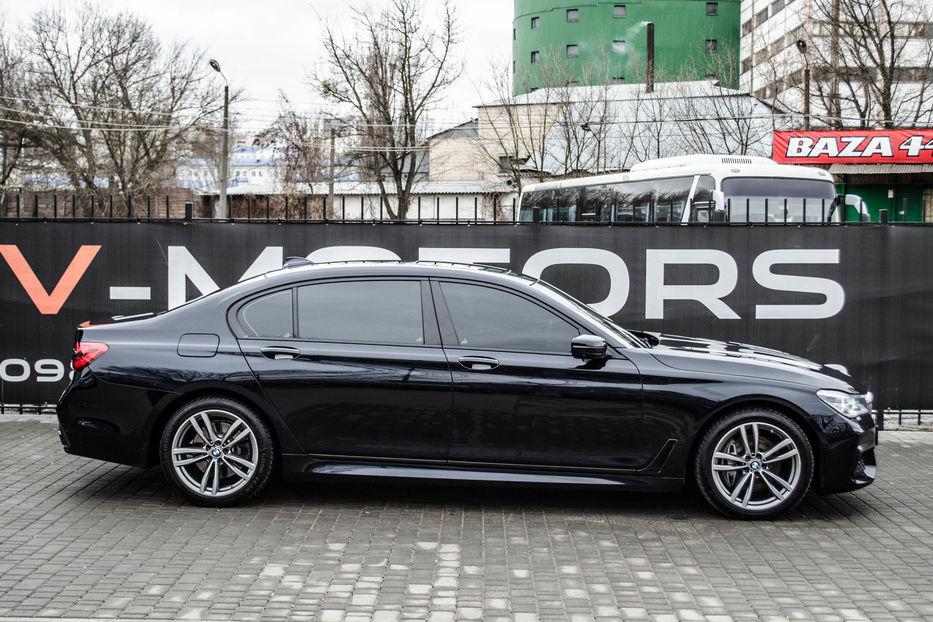 Продам BMW 740 Ld Xdrive 2016 года в Киеве