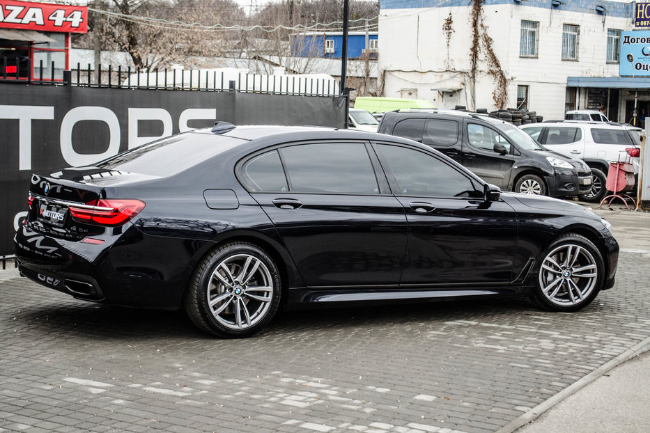 Продам BMW 740 Ld Xdrive 2016 года в Киеве