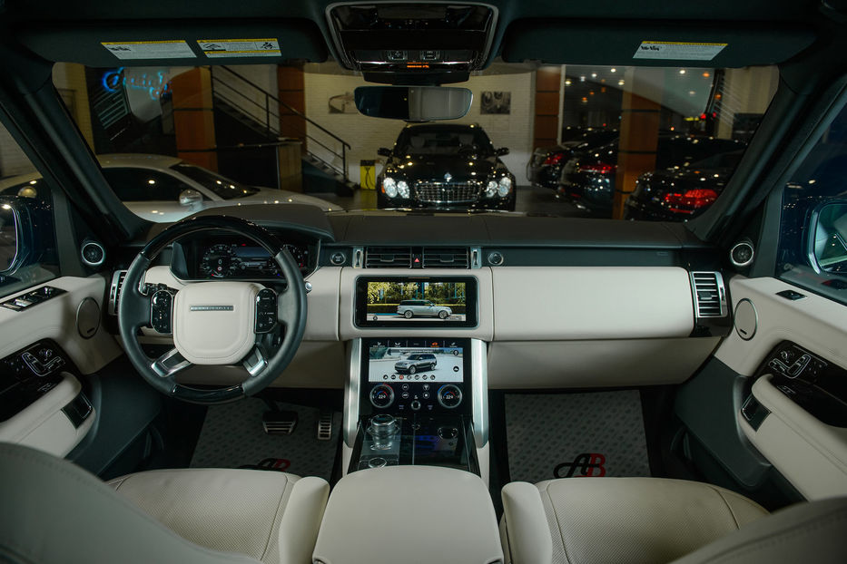 Продам Land Rover Range Rover 5.0 SUPERCHARGED 2018 года в Одессе