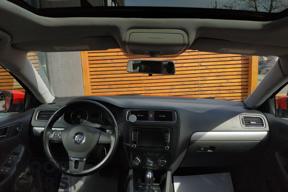 Продам Volkswagen Jetta 2014 года в Одессе