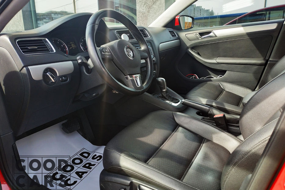 Продам Volkswagen Jetta 2014 года в Одессе