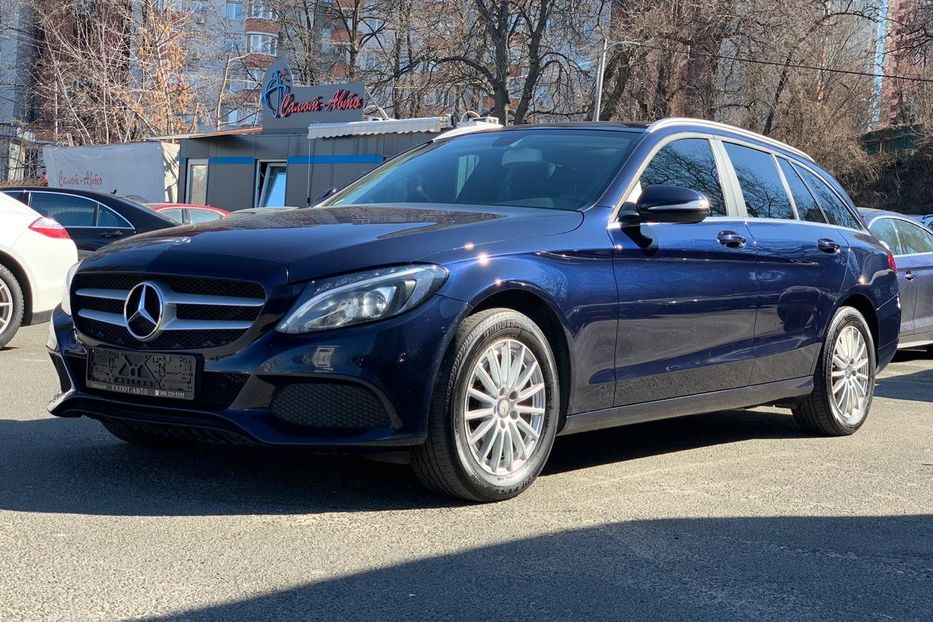 Продам Mercedes-Benz C-Class 2015 года в Киеве