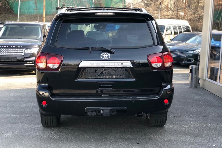 Продам Toyota Sequoia PLATINUM 2018 года в Киеве