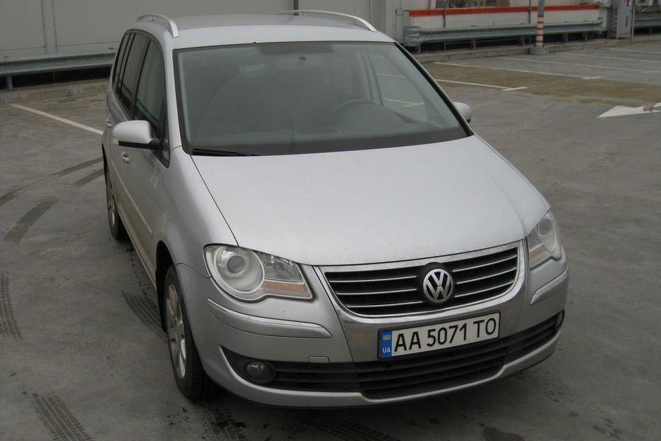 Продам Volkswagen Touran 2007 года в Киеве