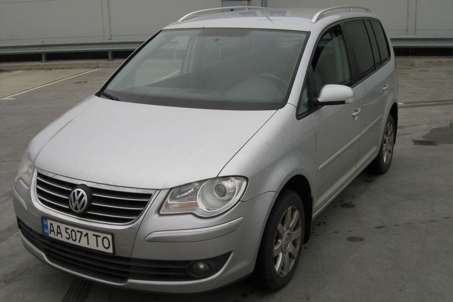 Продам Volkswagen Touran 2007 года в Киеве