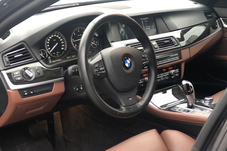 Продам BMW 525 D Xdrive  2013 года в Киеве