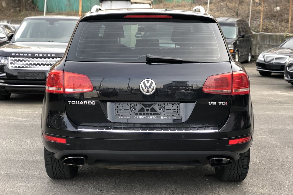 Продам Volkswagen Touareg 2012 года в Киеве