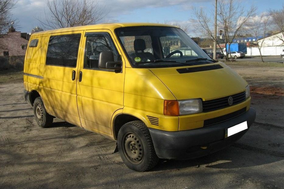 Продам Volkswagen T4 (Transporter) пасс. 2003 года в Киеве