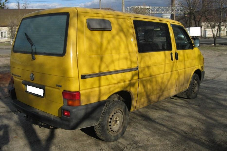 Продам Volkswagen T4 (Transporter) пасс. 2003 года в Киеве