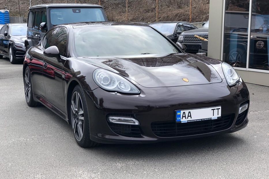 Продам Porsche Panamera TURBO 2012 года в Киеве