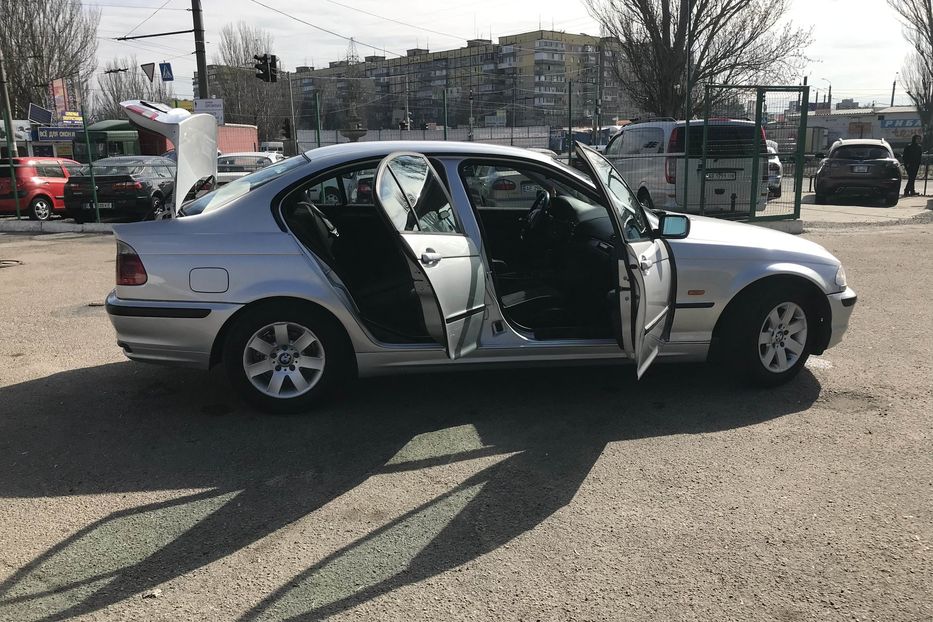 Продам BMW 320 2001 года в Днепре