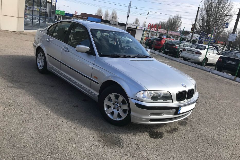 Продам BMW 320 2001 года в Днепре