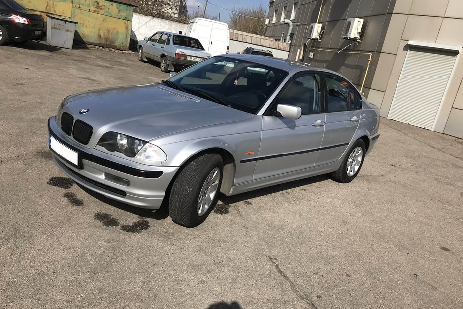 Продам BMW 320 2001 года в Днепре