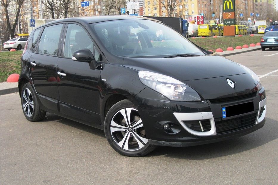 Продам Renault Scenic Edition Bose   2011 года в Киеве