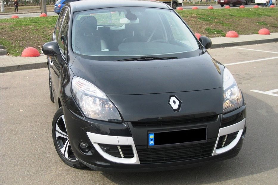 Продам Renault Scenic Edition Bose   2011 года в Киеве