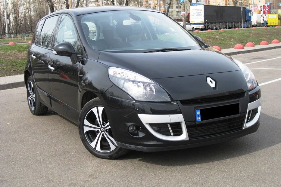 Продам Renault Scenic Edition Bose   2011 года в Киеве