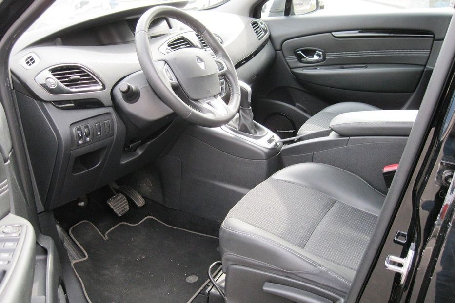 Продам Renault Scenic Edition Bose   2011 года в Киеве