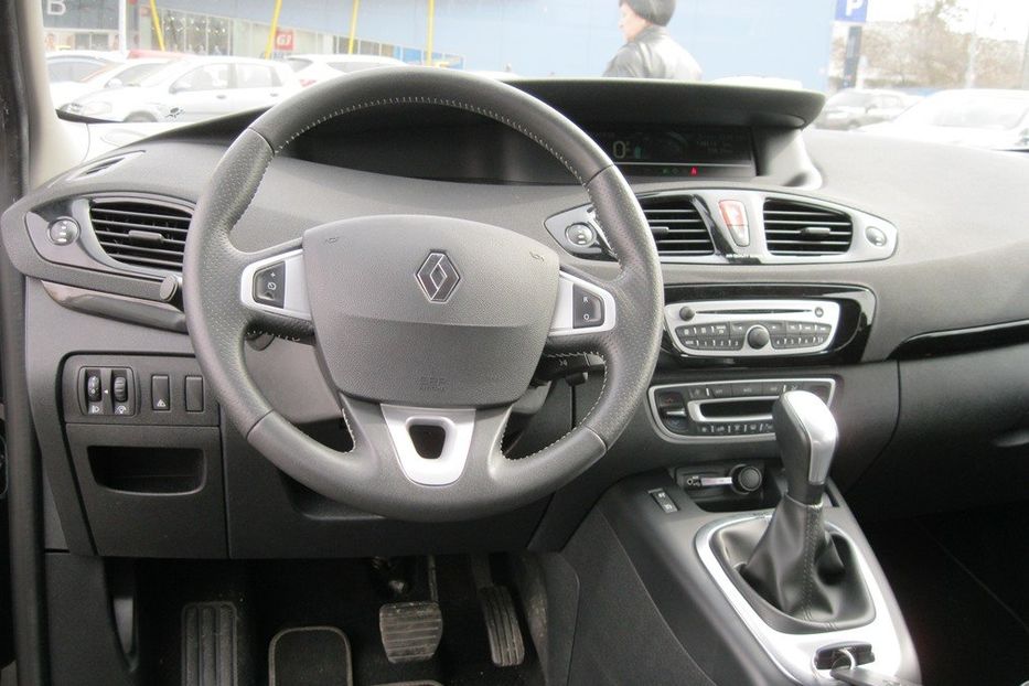 Продам Renault Scenic Edition Bose   2011 года в Киеве