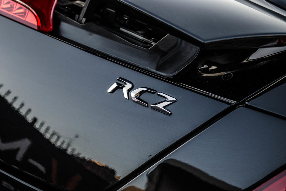 Продам Peugeot RCZ 1.6Turbo Magnetic 2013 года в Киеве