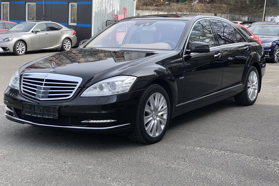 Продам Mercedes-Benz S-Class 500 4.6 bi-turbo 4Matic 2011 года в Киеве