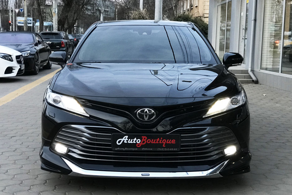 Продам Toyota Camry Premium 2018 года в Одессе