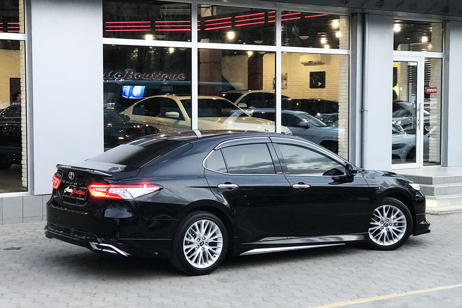 Продам Toyota Camry Premium 2018 года в Одессе