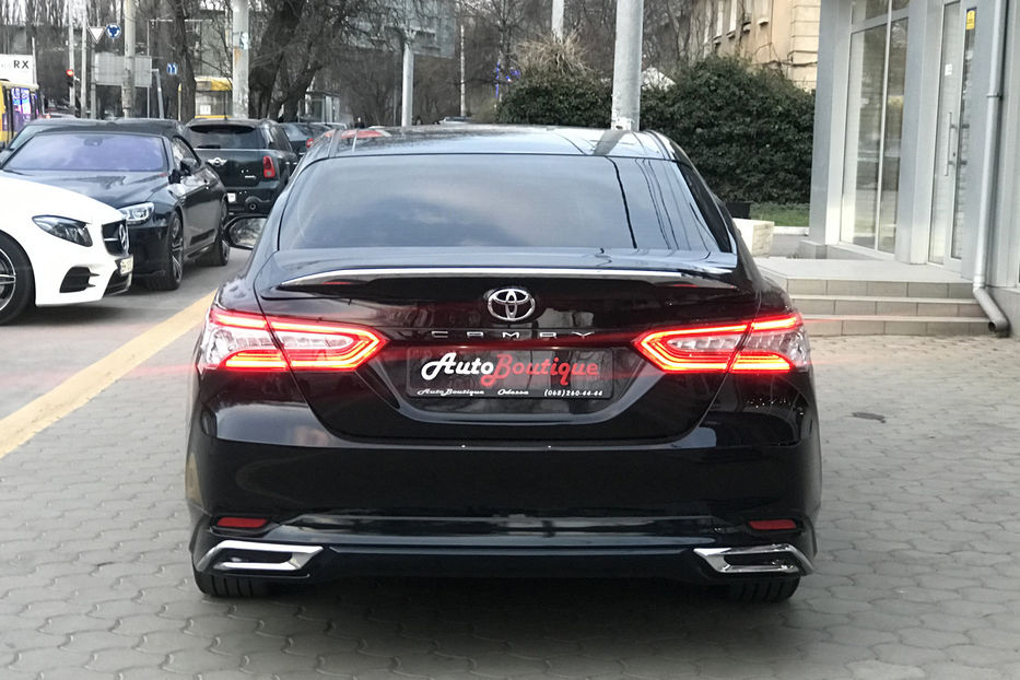 Продам Toyota Camry Premium 2018 года в Одессе