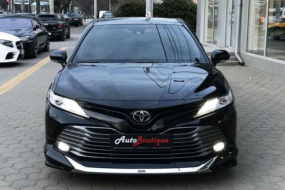 Продам Toyota Camry Premium 2018 года в Одессе