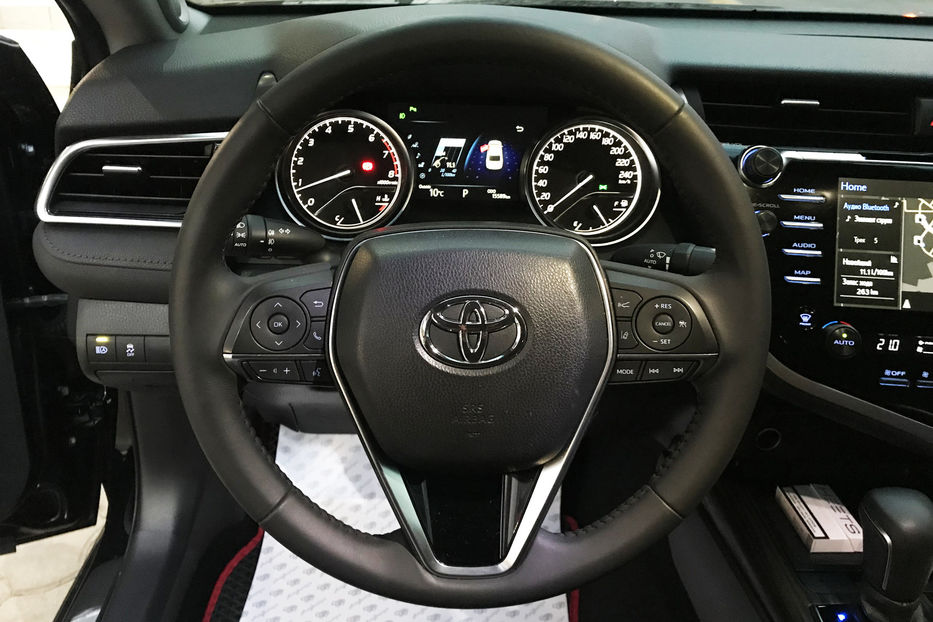 Продам Toyota Camry Premium 2018 года в Одессе