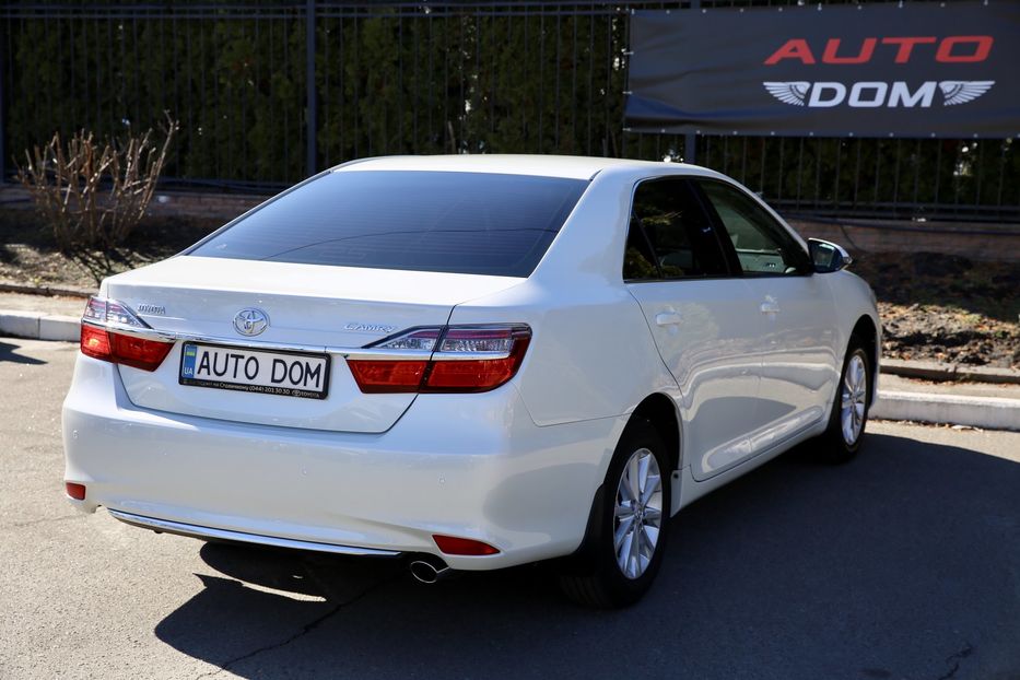 Продам Toyota Camry 2.5  2017 года в Киеве