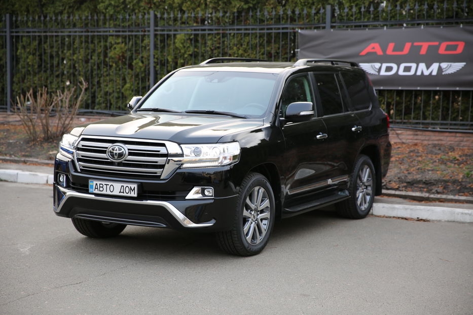 Продам Toyota Land Cruiser 200 4.5 PREMIUM 2018 года в Киеве