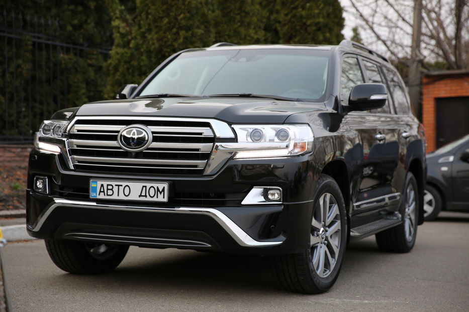 Продам Toyota Land Cruiser 200 4.5 PREMIUM 2018 года в Киеве