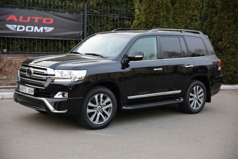 Продам Toyota Land Cruiser 200 4.5 PREMIUM 2018 года в Киеве