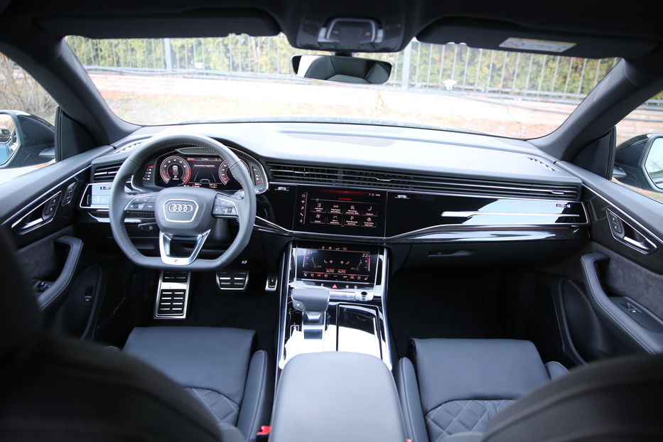 Продам Audi Q8 3.0 TFSI S-LINE 2018 года в Киеве