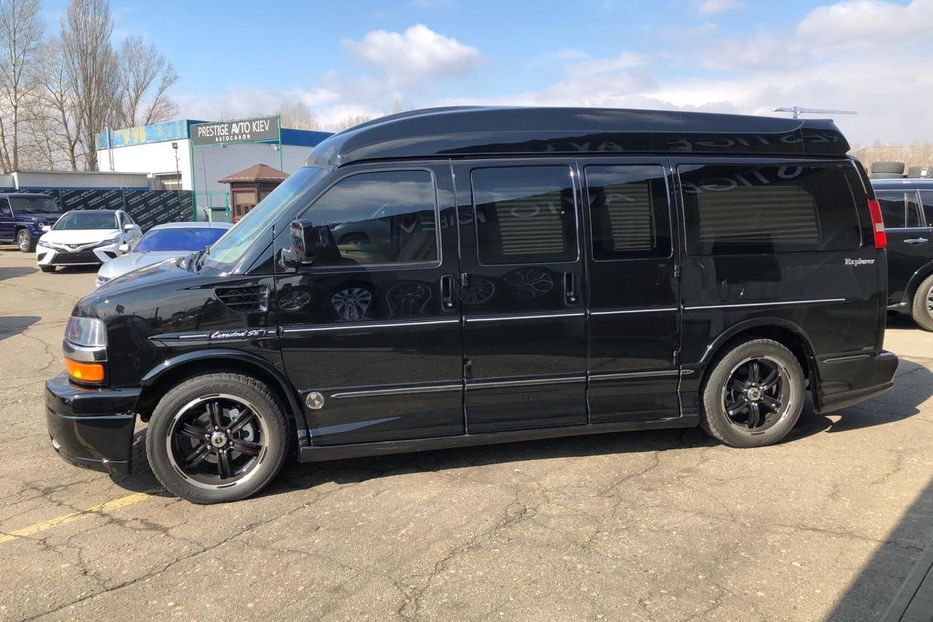 Продам Chevrolet Express пасс. EXPLORER LIMITED SE AWD 2012 года в Киеве