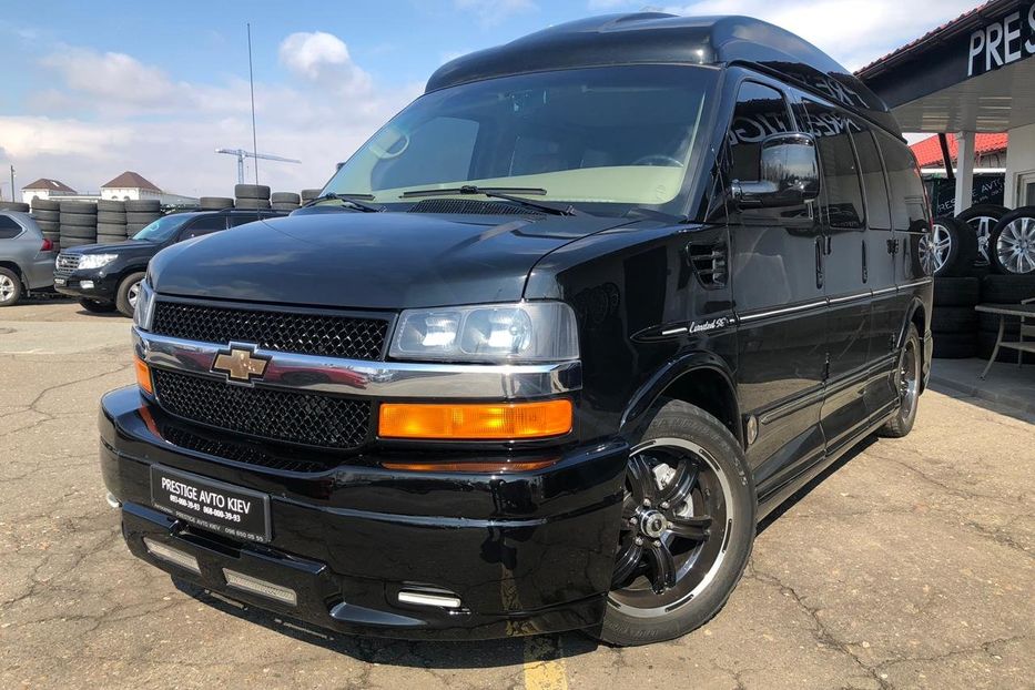 Продам Chevrolet Express пасс. EXPLORER LIMITED SE AWD 2012 года в Киеве