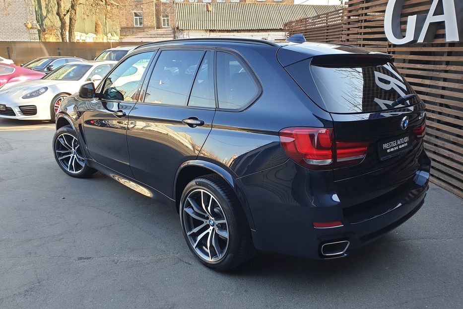 Продам BMW X5 25D M-пакет Individual 2016 года в Киеве