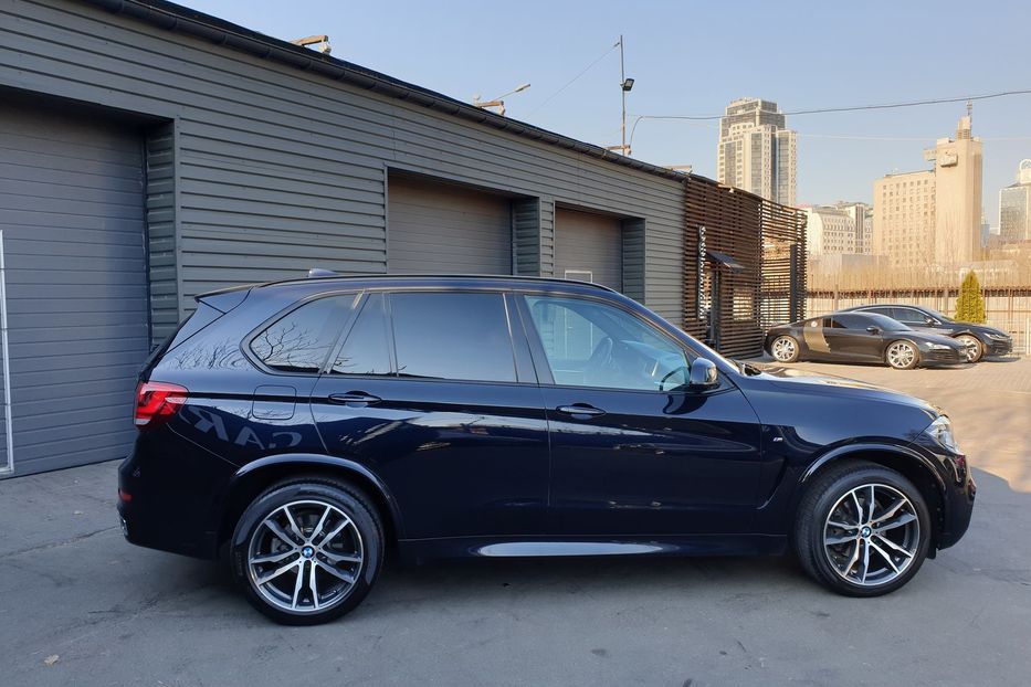 Продам BMW X5 25D M-пакет Individual 2016 года в Киеве