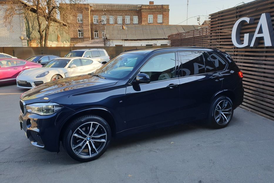 Продам BMW X5 25D M-пакет Individual 2016 года в Киеве